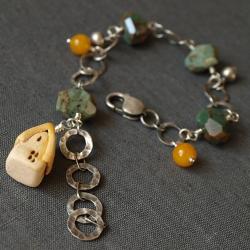 surowa bransoletka z kamieniami i chatką - Bransoletki - Biżuteria