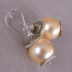 perły Majorka w kremowym wydaniu - Kolczyki - Biżuteria