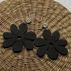 czarne kolczyki kwiaty,lekkie,drewniane - Kolczyki - Biżuteria
