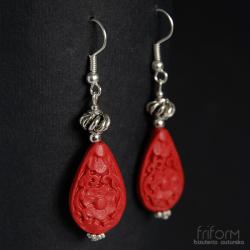 intensywnie czerwone kolczyki,rzeźbione,orientalne - Kolczyki - Biżuteria